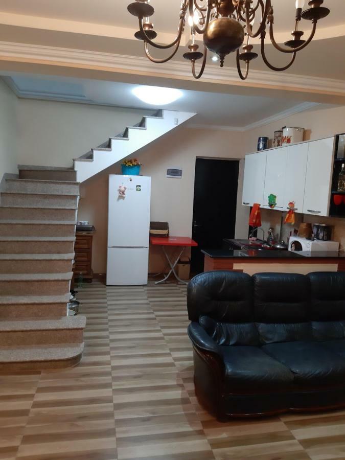 Guest House Godogani Екстер'єр фото
