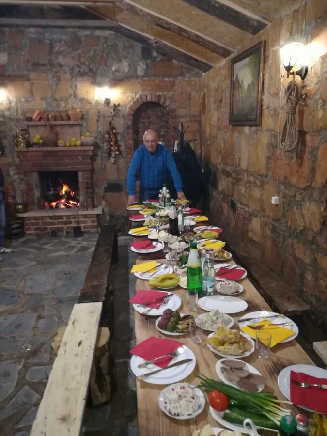 Guest House Godogani Екстер'єр фото