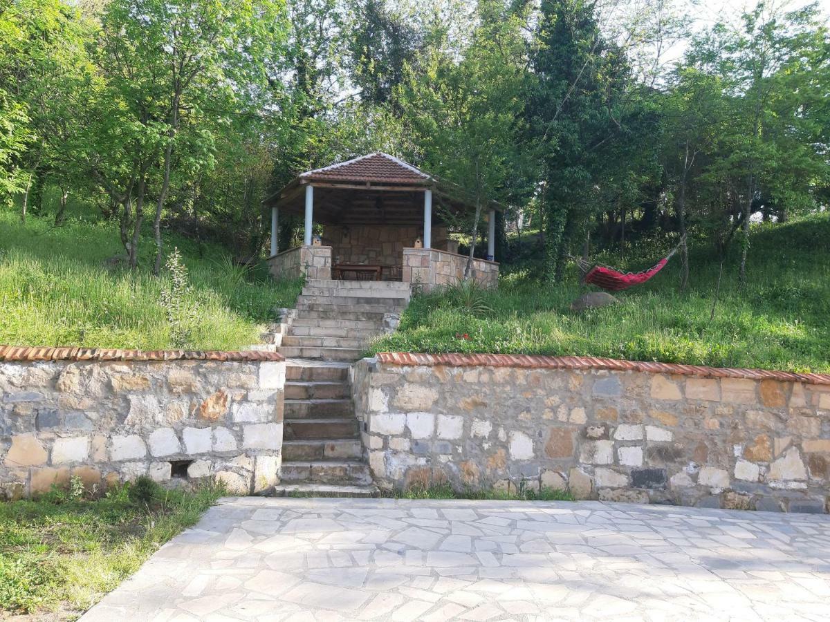 Guest House Godogani Екстер'єр фото